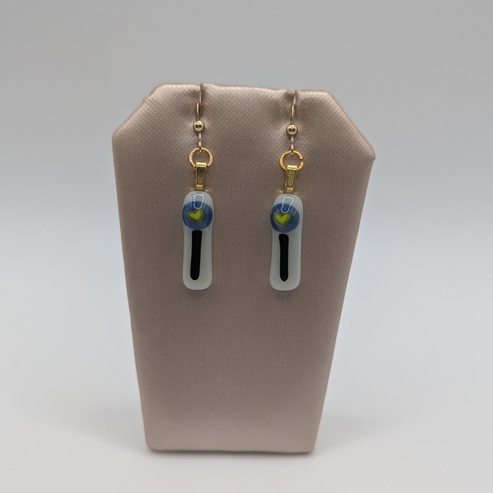 Artisan Handmade Hanging Green Hearts purpleglass earrings.  Gold.